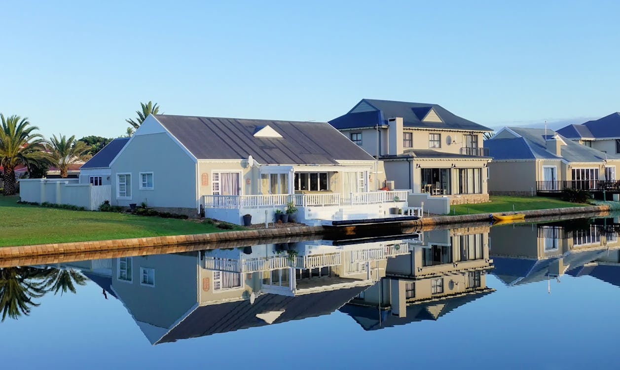 Tips on Selling Lakefront Property